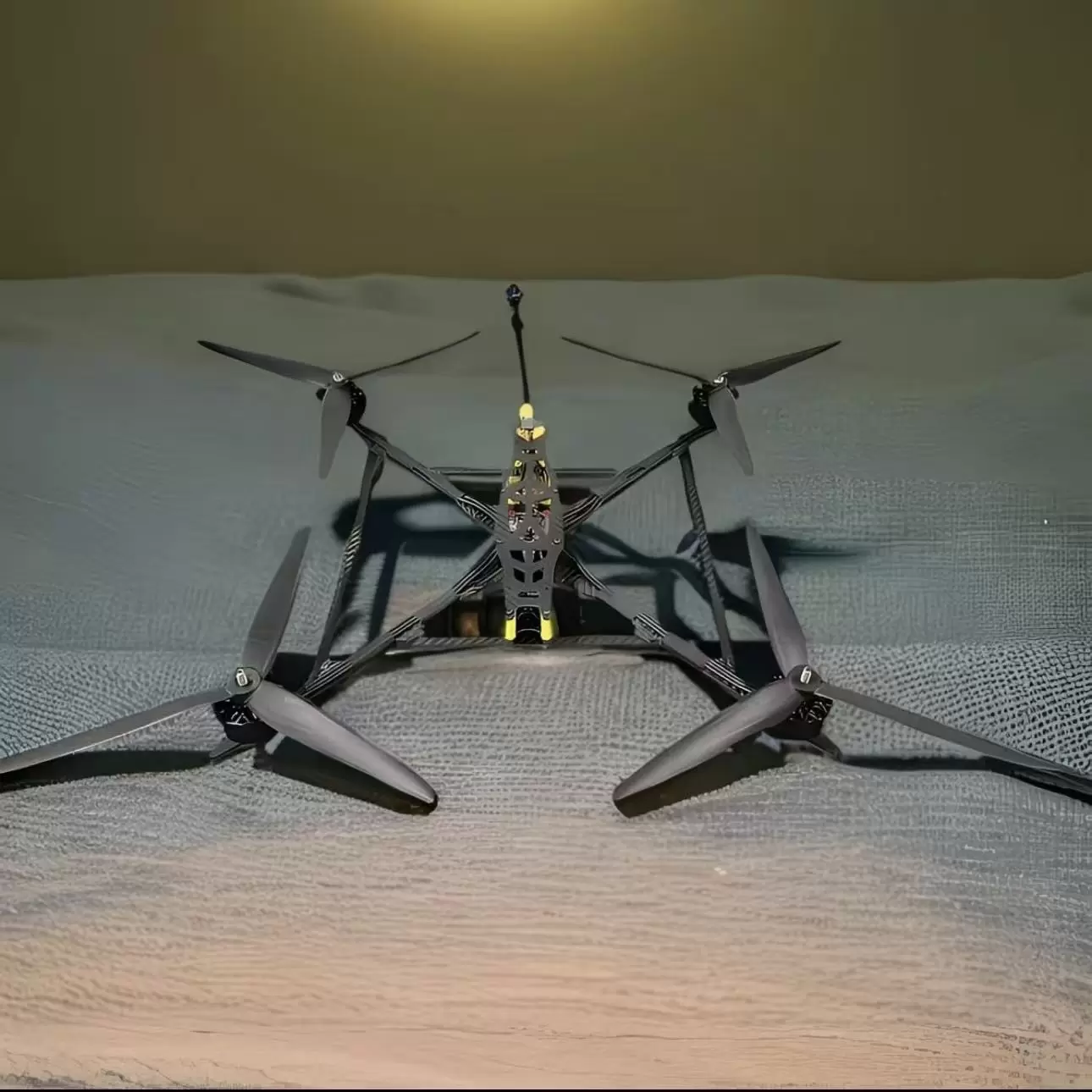 Drone FPV 13A FPV da 13 pollici con guida AI e trasmissione in fibra ottica